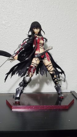 Velvet Scale Figure