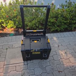 DeWalt Extra Large Packout Box