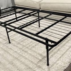 TWIN SIZE METAL BED FRAME FOLDABLE  (BRAND NEW)