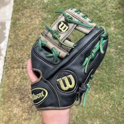 Wilson A2000 1788 11.25” Baseball Glove