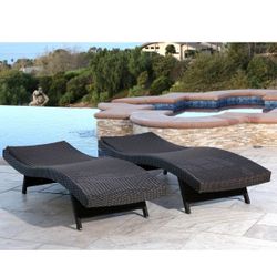 Abbyson Palermo Wicker Outdoor Chaise set of 2 for Sale in Lower Gwynedd Township PA OfferUp