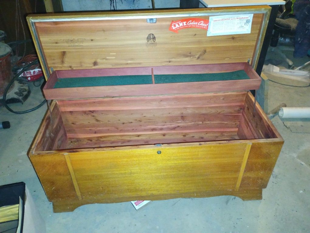 Cedar Chest -Vintage 