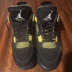 Jordan 4 Thunders