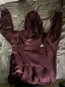 Maroon Nike hoodie size medium