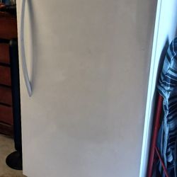 Kenmore Upright Freezer 6'