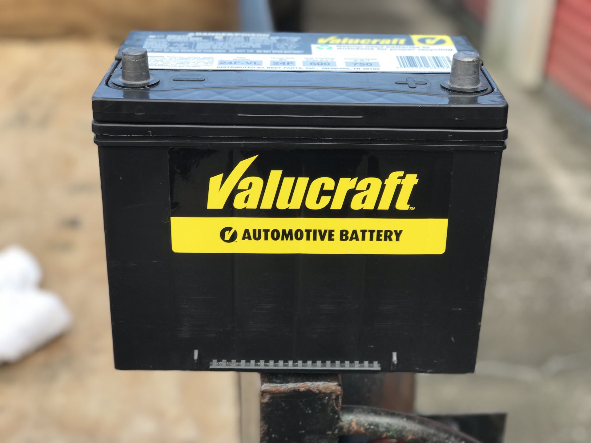 New car battery 600cold cranking amps 750 cranking amps