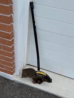 Homelite ut15518b universal expand it edger. Used in good condition with normal signs of usage.