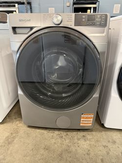 Whirlpool 4.5 Cu. Ft. Radiant Silver Front Load Washer
