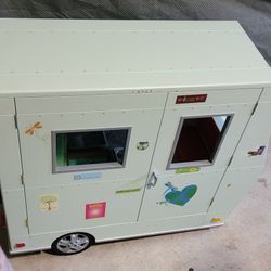 American GIirl Camper Van Very Good Condition 
