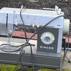 3 Sewing Machines Commercial 