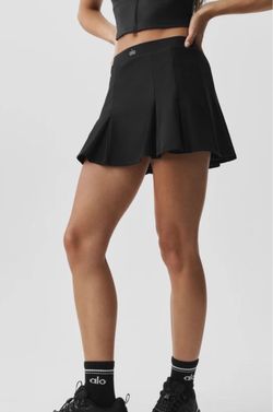 ALO Softsculpt Topspin Tennis Skirt (Large Size, Black Color)
