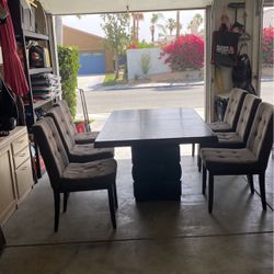 Dining Table With 6 Chairs With Leaf. 