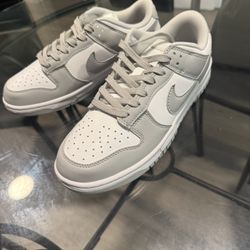 Nike Dunk Lows Grey