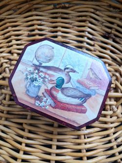Duck decoy tin stash box