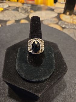 Genuine faced black onyx fancy ring