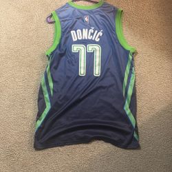 Luka Doncic jersey 