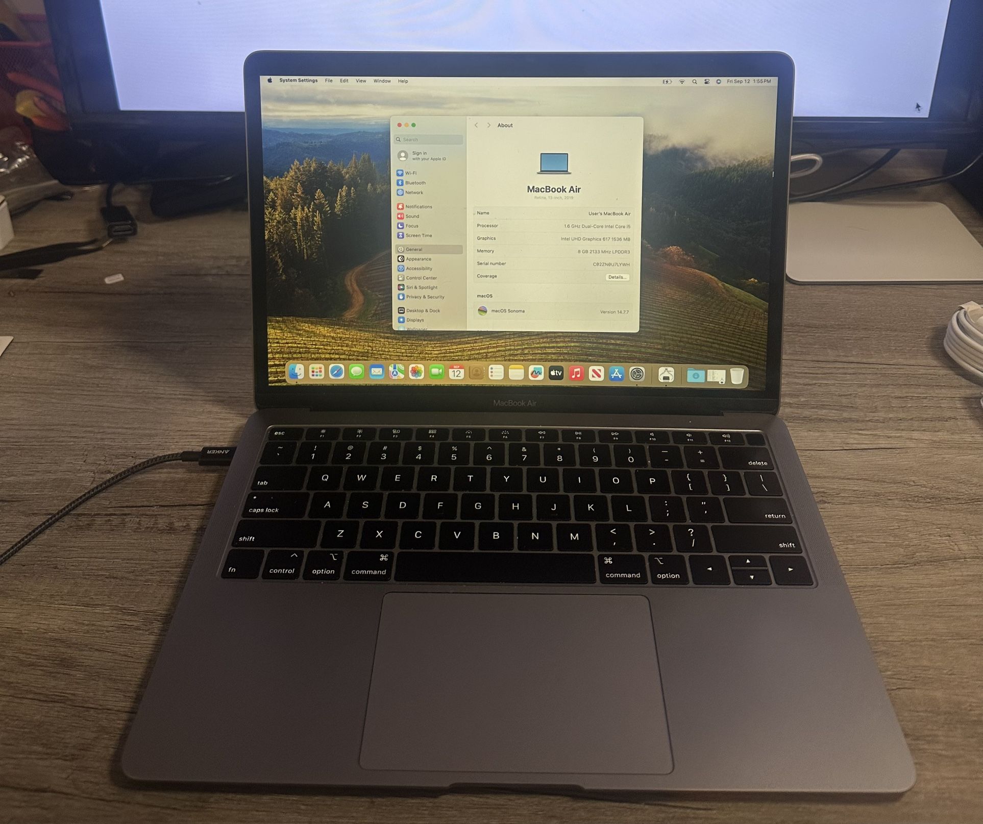 2019 13” MacBook Air: 1.6Ghz I5, 8GB, 256GB SSD!