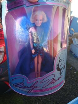 Marilyn Monroe Doll Collector's Edition