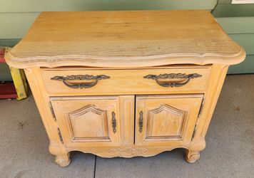 Thomasville Furniture Domaine NightStand
