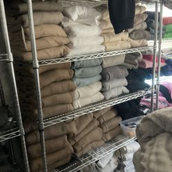 Essential Hoodies Knitted And Regular 