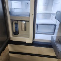 Bespoke Four-door Refrigerator Samsung White And Blue Panels Customizable 