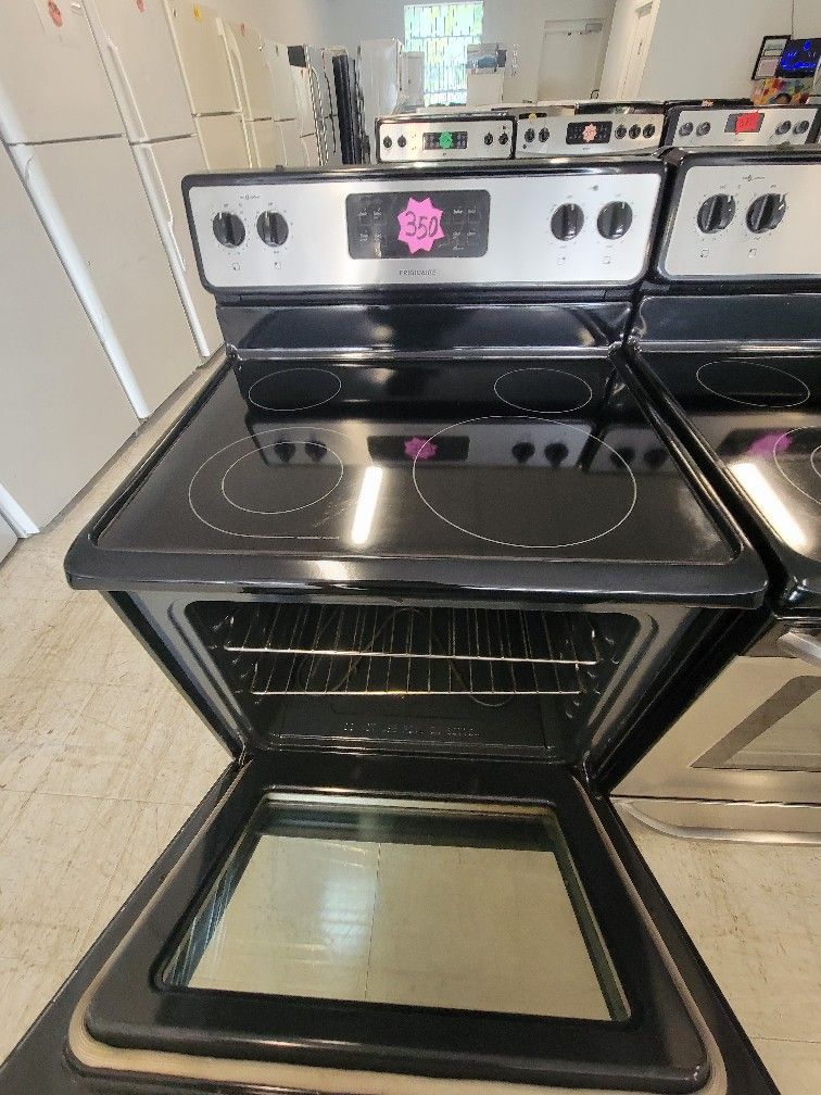 Frigidaire Electric Stove Used Good Condition With 90day's Warranty for ...