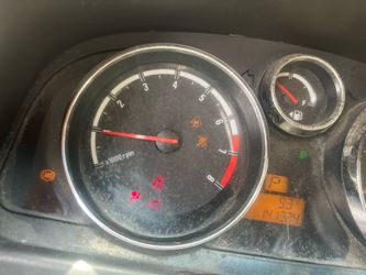 Saturn vue XE 2008 with title