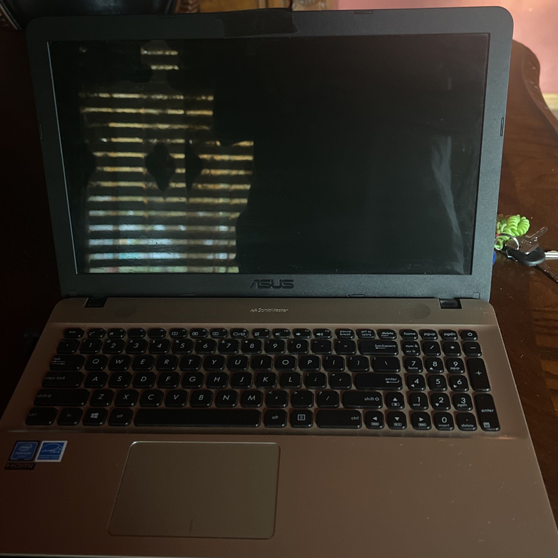 Selling 16 Inch Laptop 