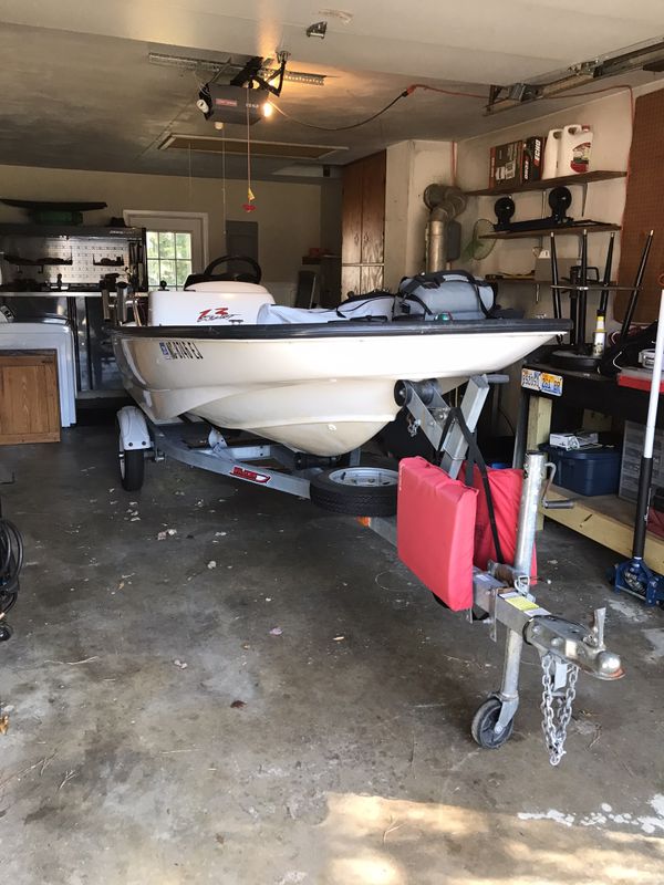 2002 boston whaler 13 sport