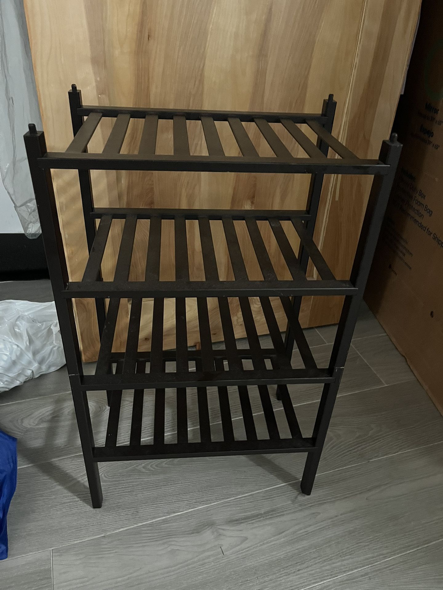 Show Rack