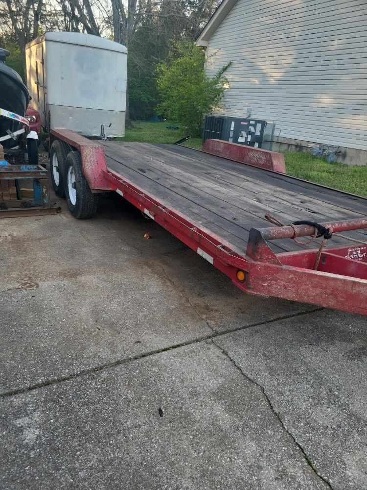 Traier 18ft ,,,6000lb  Axels.12,000 Lb Total 