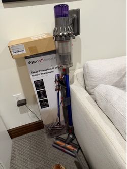 Dyson V11 Torque Drive (Needs Repair)