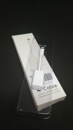Apple lightning splitter (iphone 8 , 8p , 10 , X, ipad)