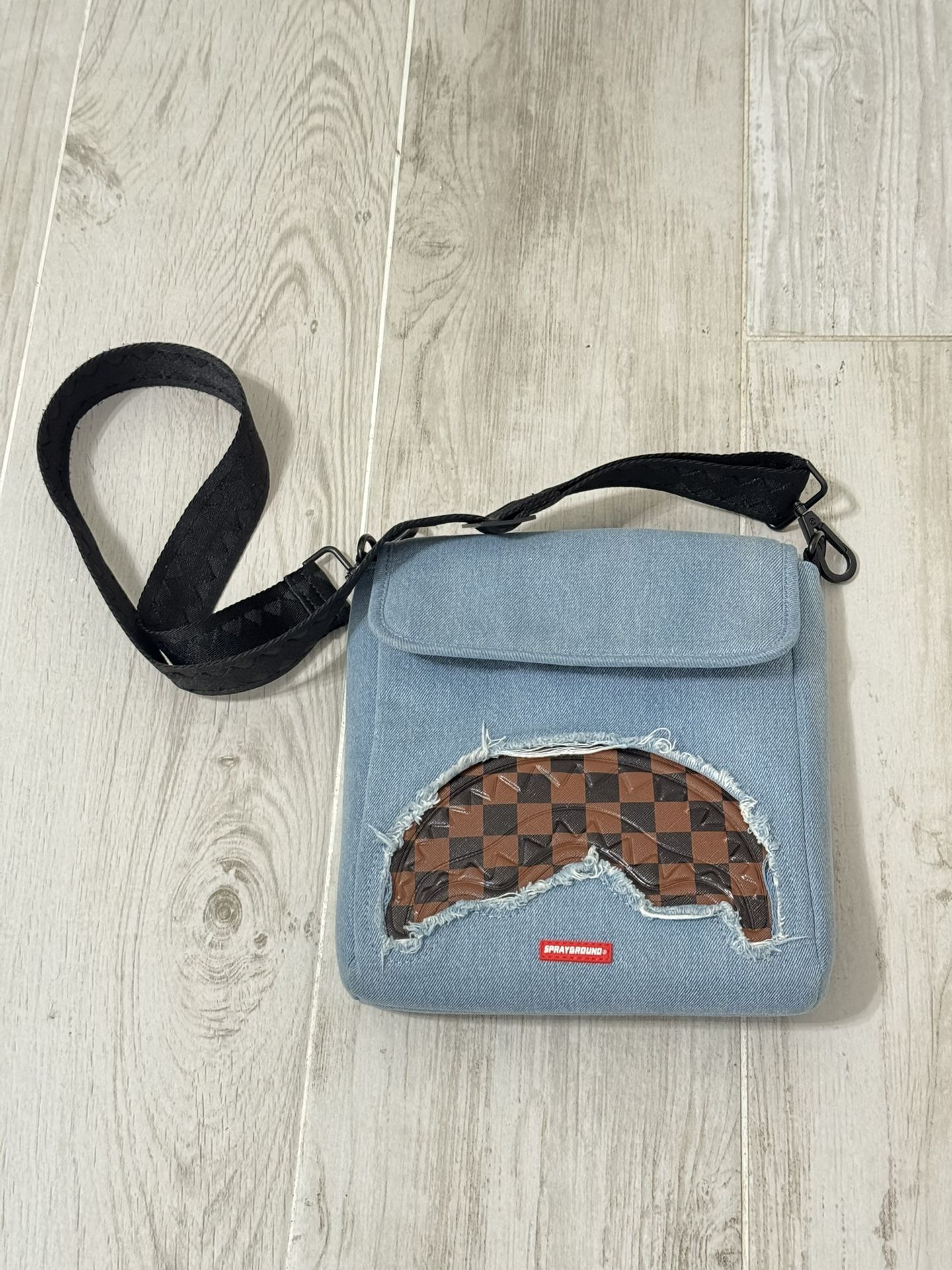 SPRAYGROUND DENIM SHARK MESSENGER SLING