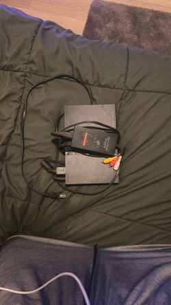 Playstation 2 No Controllers, 2 Games