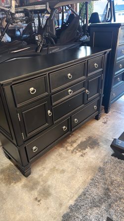 Dresser