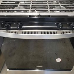 WHIRLPOOL GAS STOVE PRACTICALLY NEW CAN DELIVER 