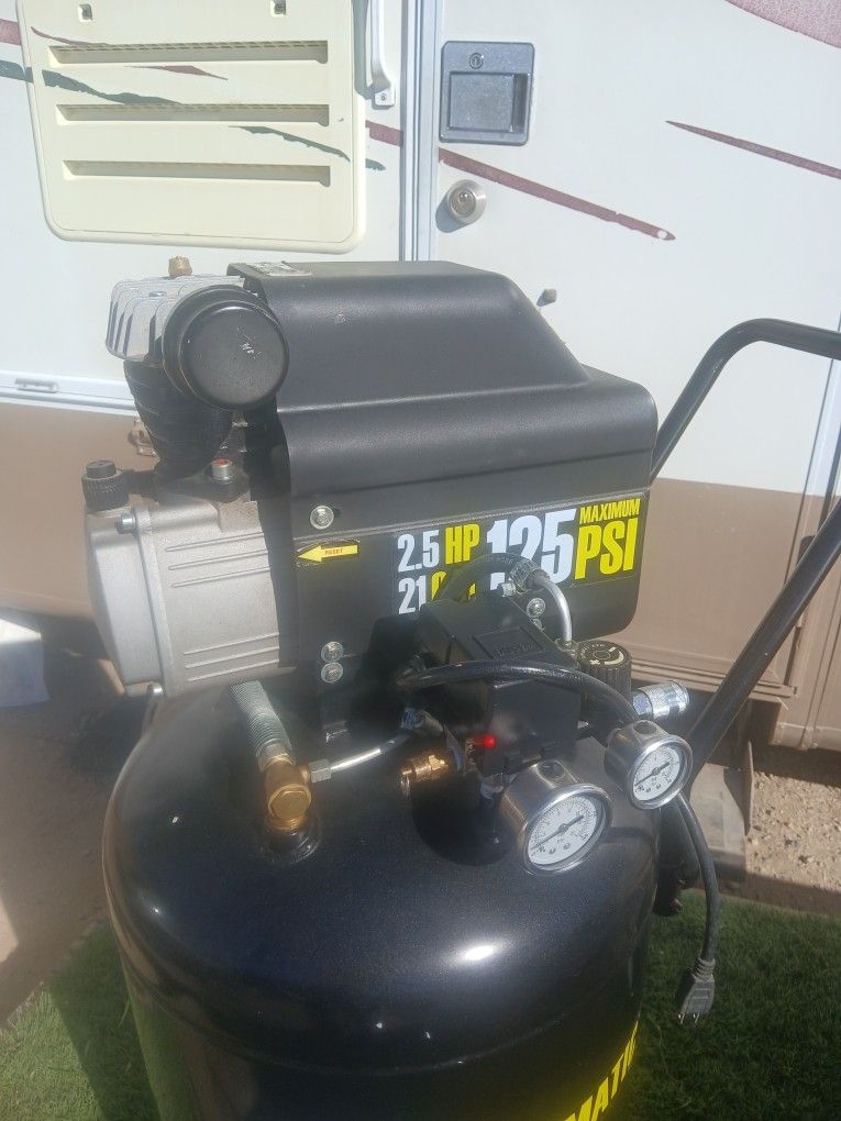 Compresor 21 Galones 2.5 Caballos