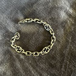 Name brand silver bracelet 