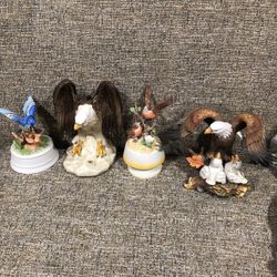 2 Eagle Statue & 2 Mucin Box