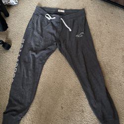 Hollister Joggers (large)