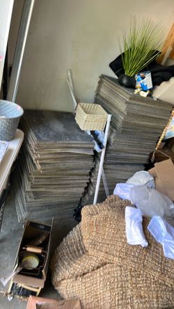 TONS OF CARPET SQUARES