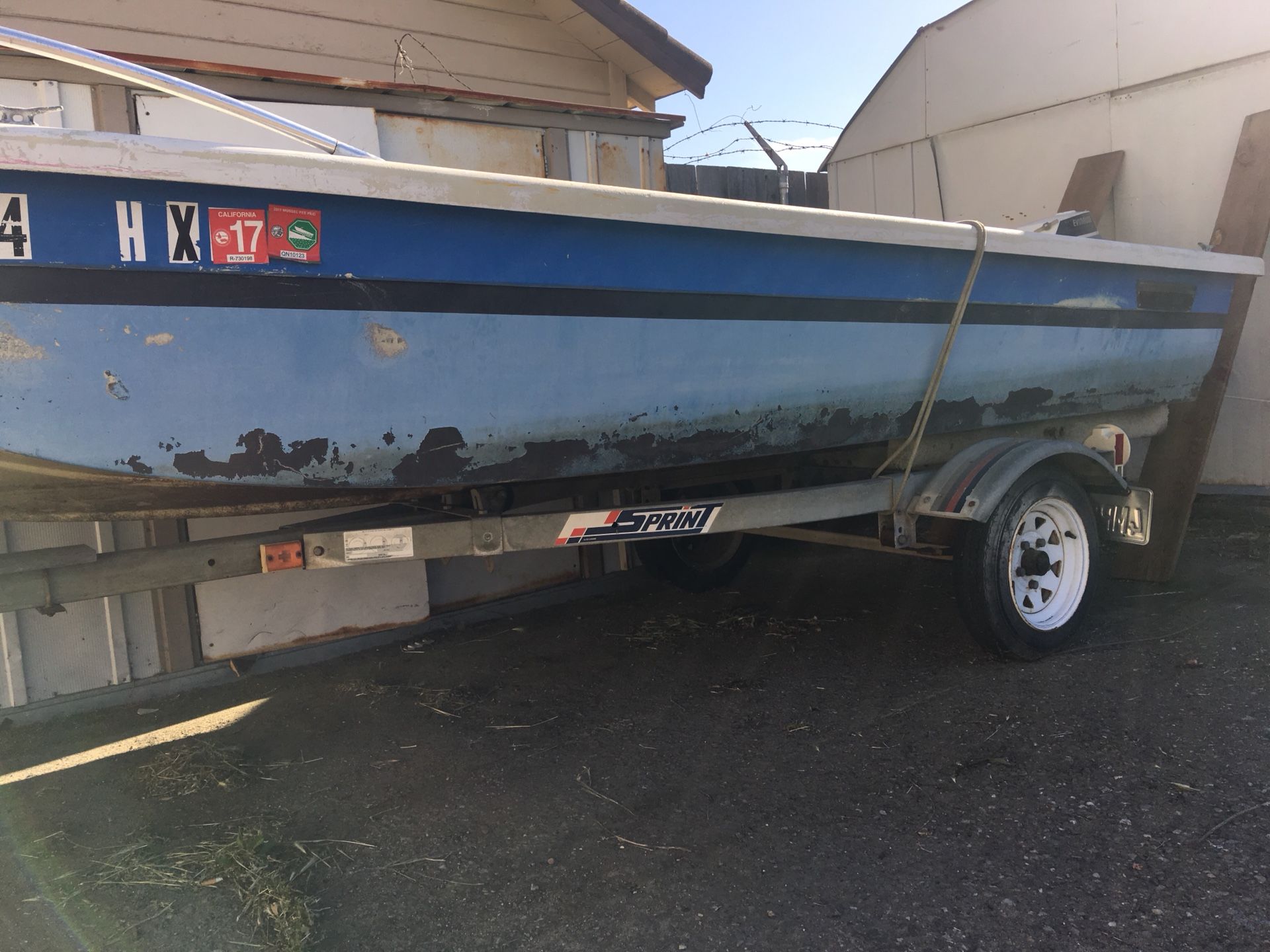 GAMEFISHER FIBERGLASS FISHING BOAT & TRAILER for Sale in ANTIOCH, CA