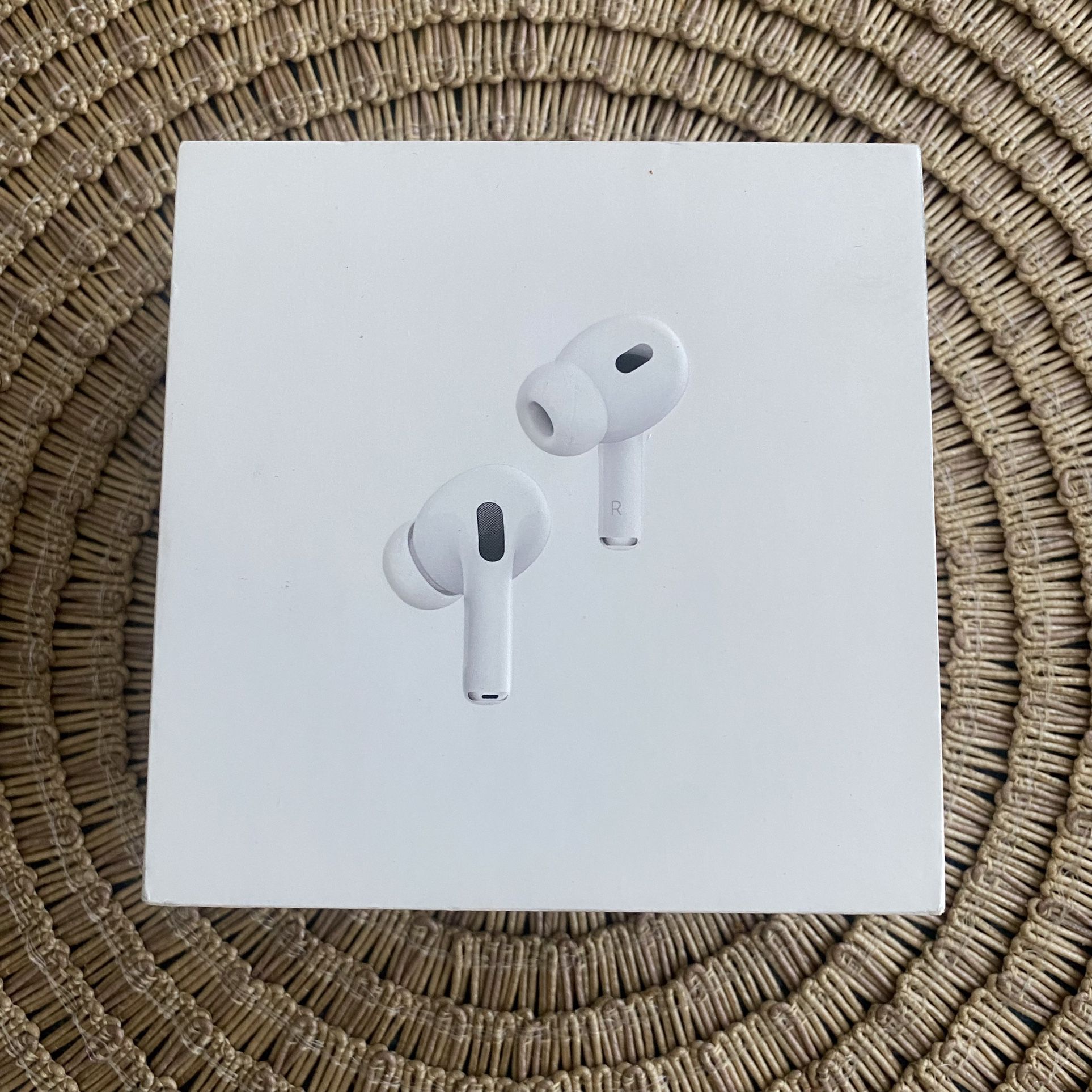 New Apple AirPods 