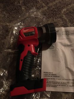 milwuakee m18 worklght new tool only no low bayer thask