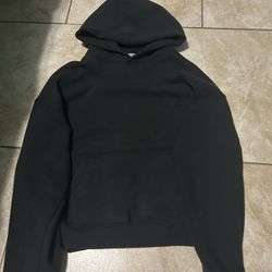 Essentials size small