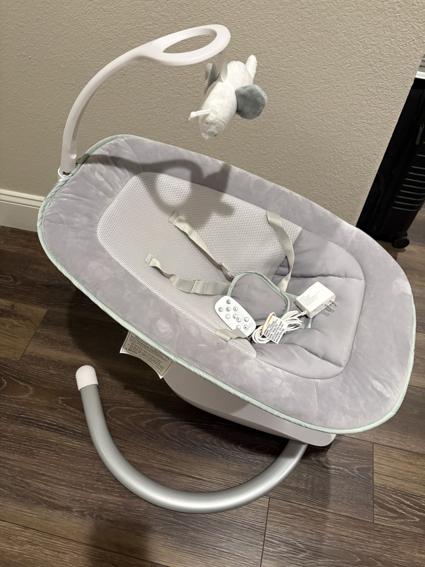 Momcozy Infant Swing