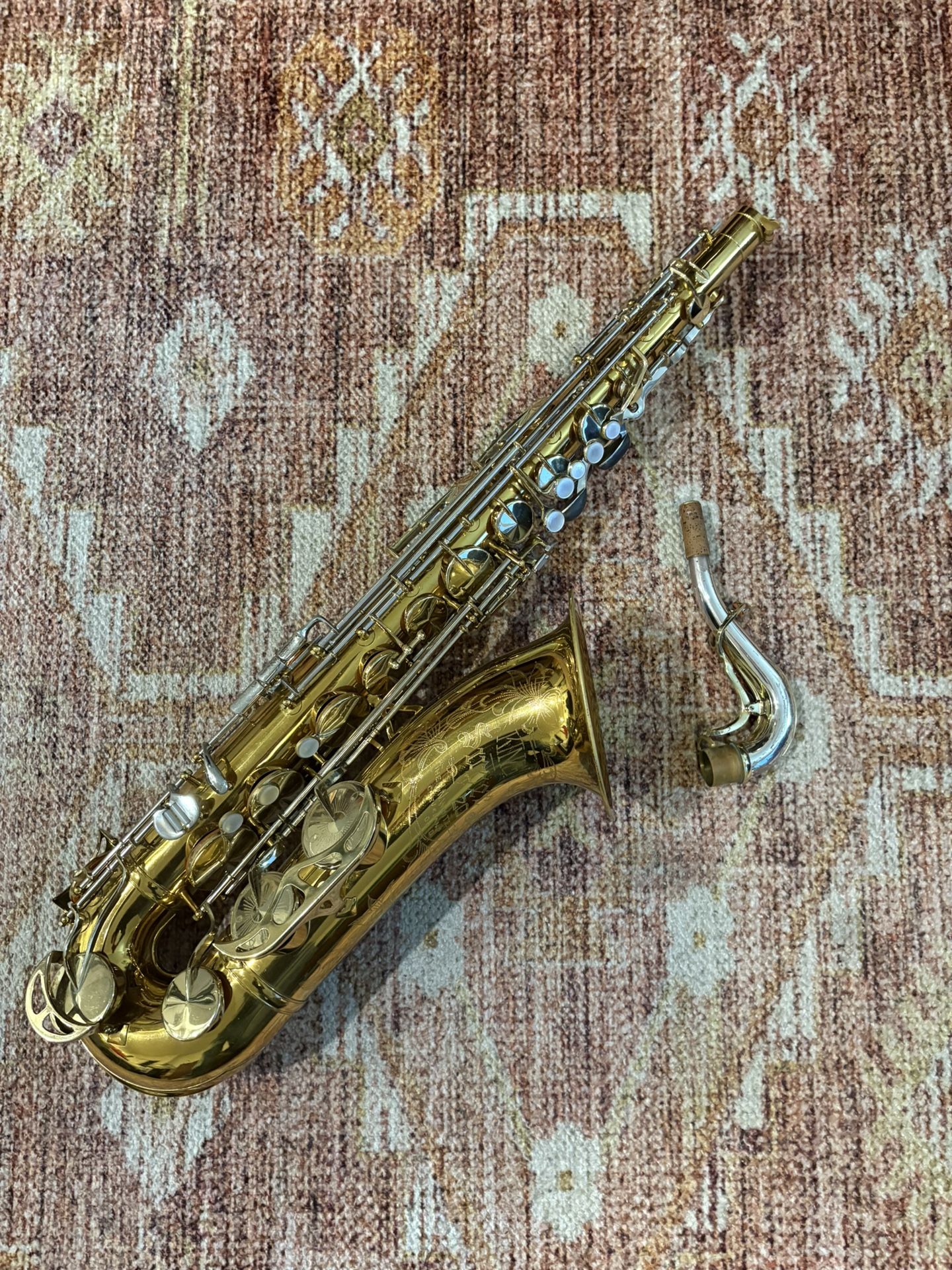 King Super 20 Tenor Saxophone