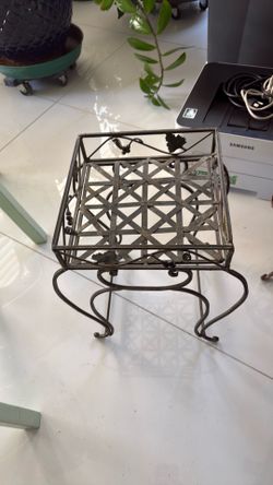 Plant Stand