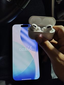 Iphone 15 And Airpod Pros